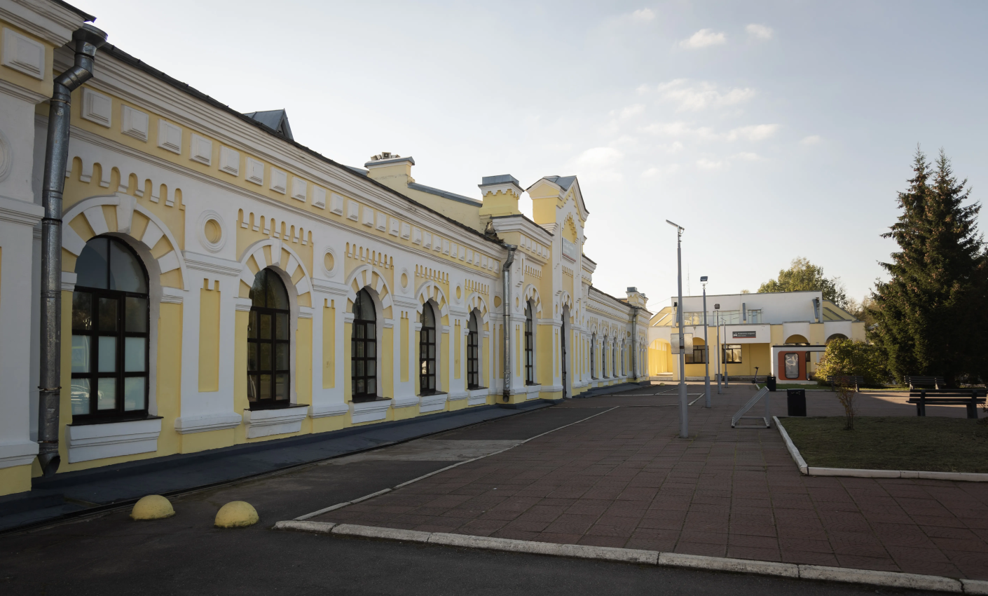 Тихвинский вокзал